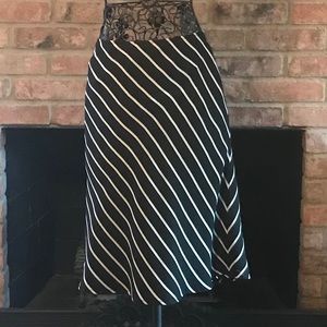 6P Nine and Company Black and White Skirt